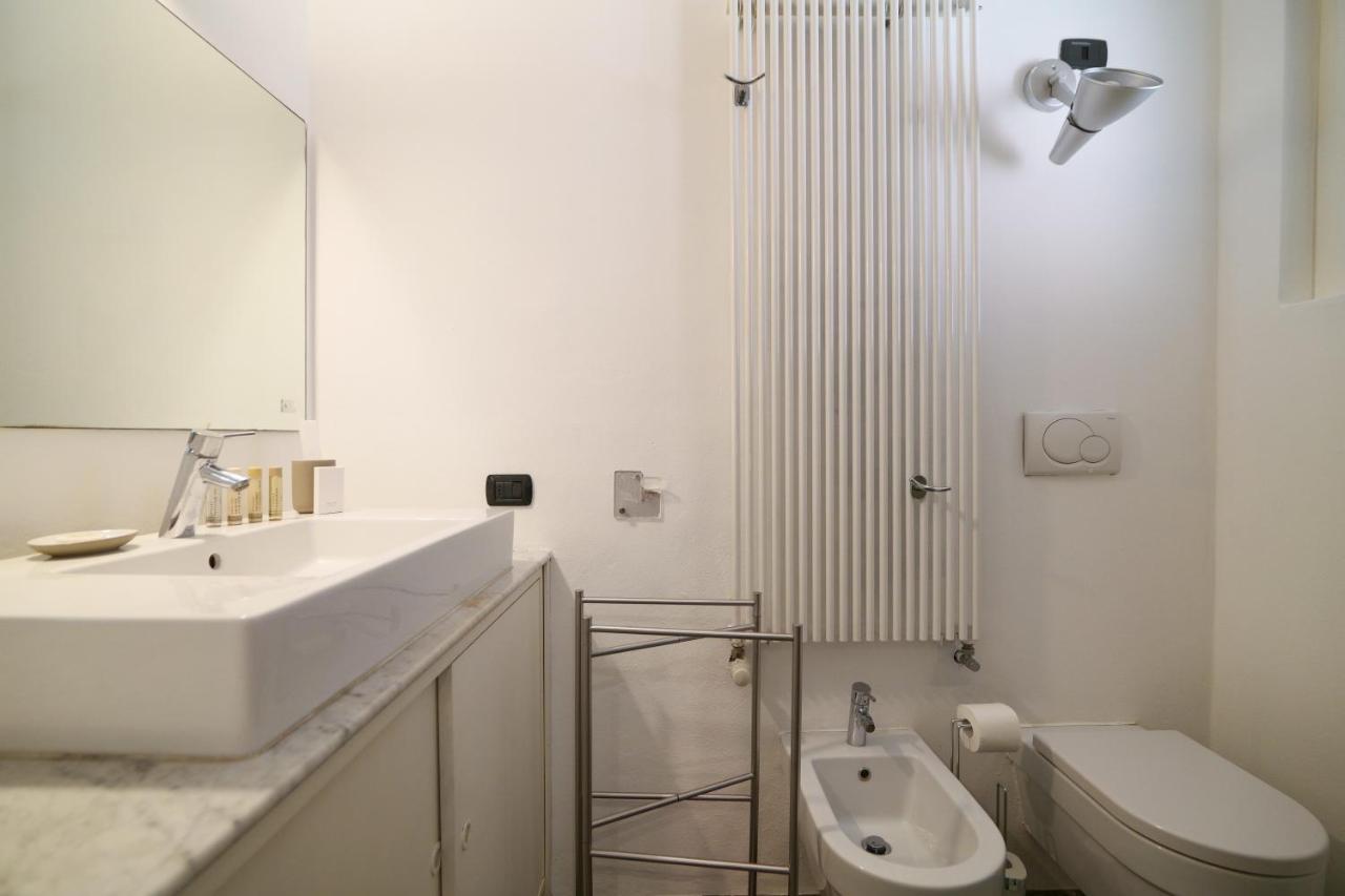 Sweett - Corso San Gottardo Apartment Milan